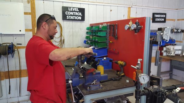 rebuilding oil and gas parts