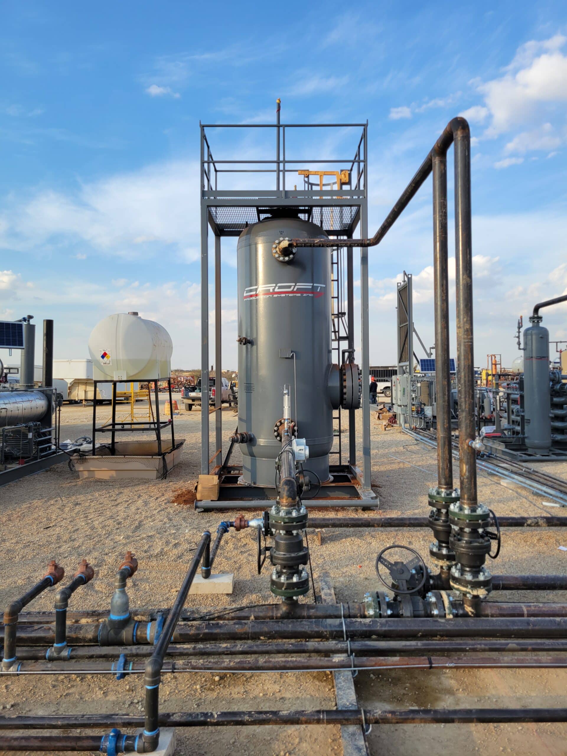 iron oxide H2S removal system, hydrogen sulfide removal system,
iron sponge gas treatment,
natural gas H2S removal,
iron oxide media gas treatment